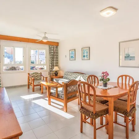 Cozy In With Kitchen Apartment Roquetas de Mar